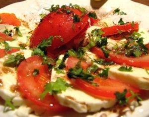 Tomato-Salad-with-Mozzarella